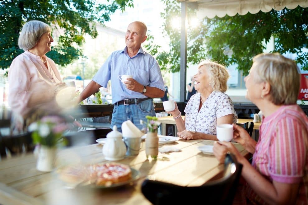 Senioren-WG oder Plus-WG – was passt zu mir?
